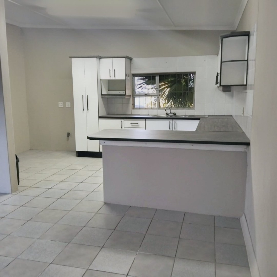 5 Bedroom Property for Sale in Greenfields Eastern Cape